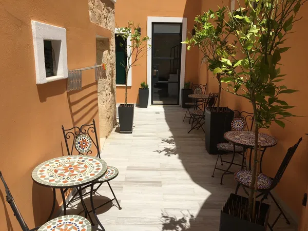 165 m² Renovated Hotel for Sale in Old Town, Chania — photo 3