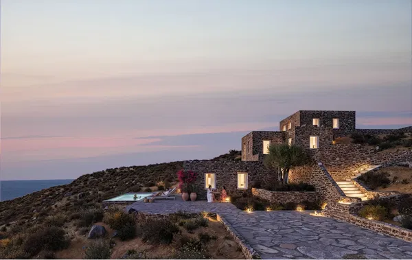 Contemporary Six-Bedroom Villa for Sale in Kythnos, Cyclades — photo 2