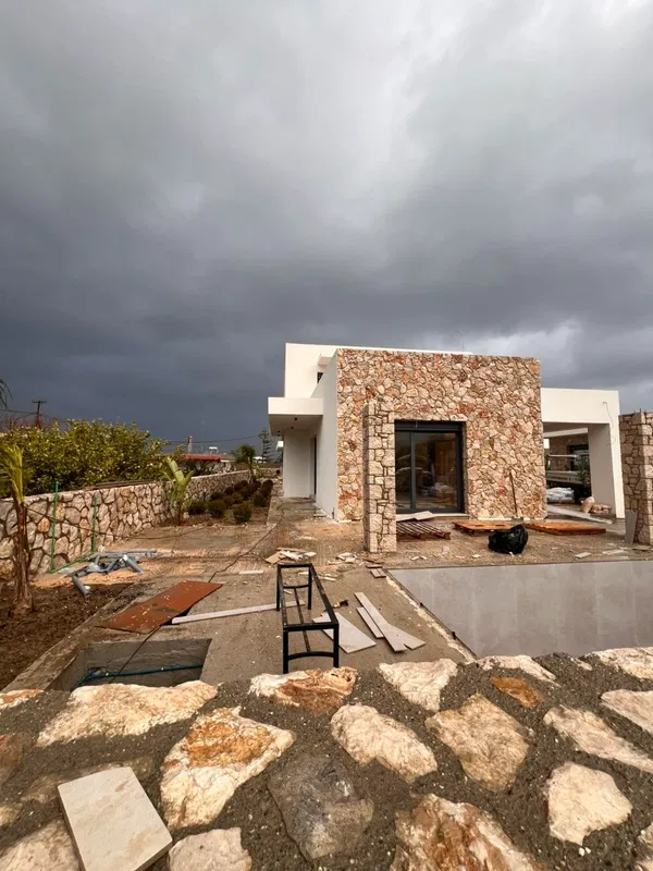 530 m² Villa with Eight Bedrooms for Sale in Ialysos Rhodes, Rhodes — photo 2
