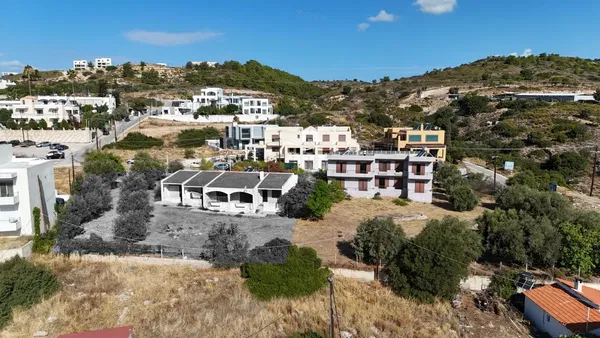 200 m² Building for Sale in Rhodes, Dodecanese Islands — photo 2
