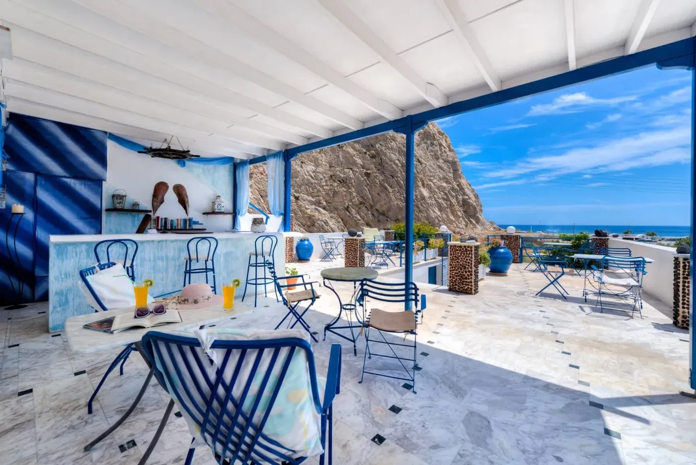 317 m² Sea View Hotel for Sale in Santorini, Cyclades