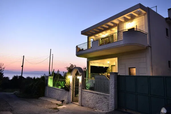 Sea-View Four-Bedroom Villa for Sale in Kalamata, Peloponnese — photo 2