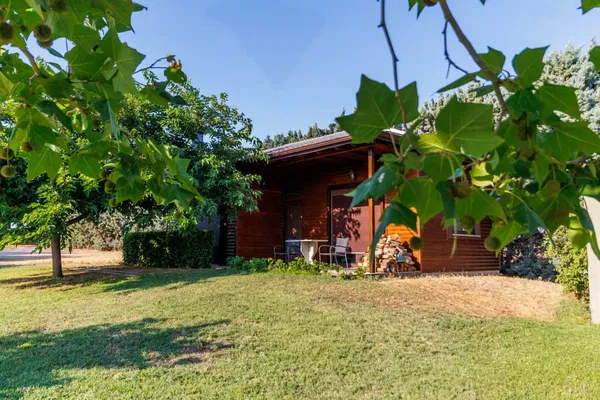 Six-Bedroom Villa for Sale in Nea Michaniona Thessaloniki, Thessaloniki — photo 4