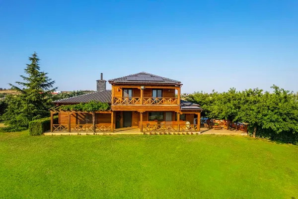 Six-Bedroom Villa for Sale in Nea Michaniona Thessaloniki, Thessaloniki