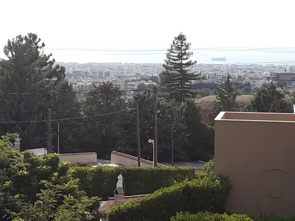 Sea-View 350 m² Villa with Four Bedrooms for Sale in Pilea Thessaloniki, Thessaloniki - Rest of Prefecture — photo 5