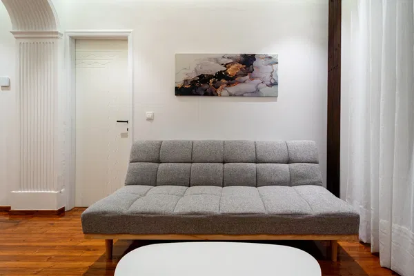 55 m² Renovated Two-Bedroom Apartment for Sale in Center Thessaloniki, Thessaloniki Center — photo 3