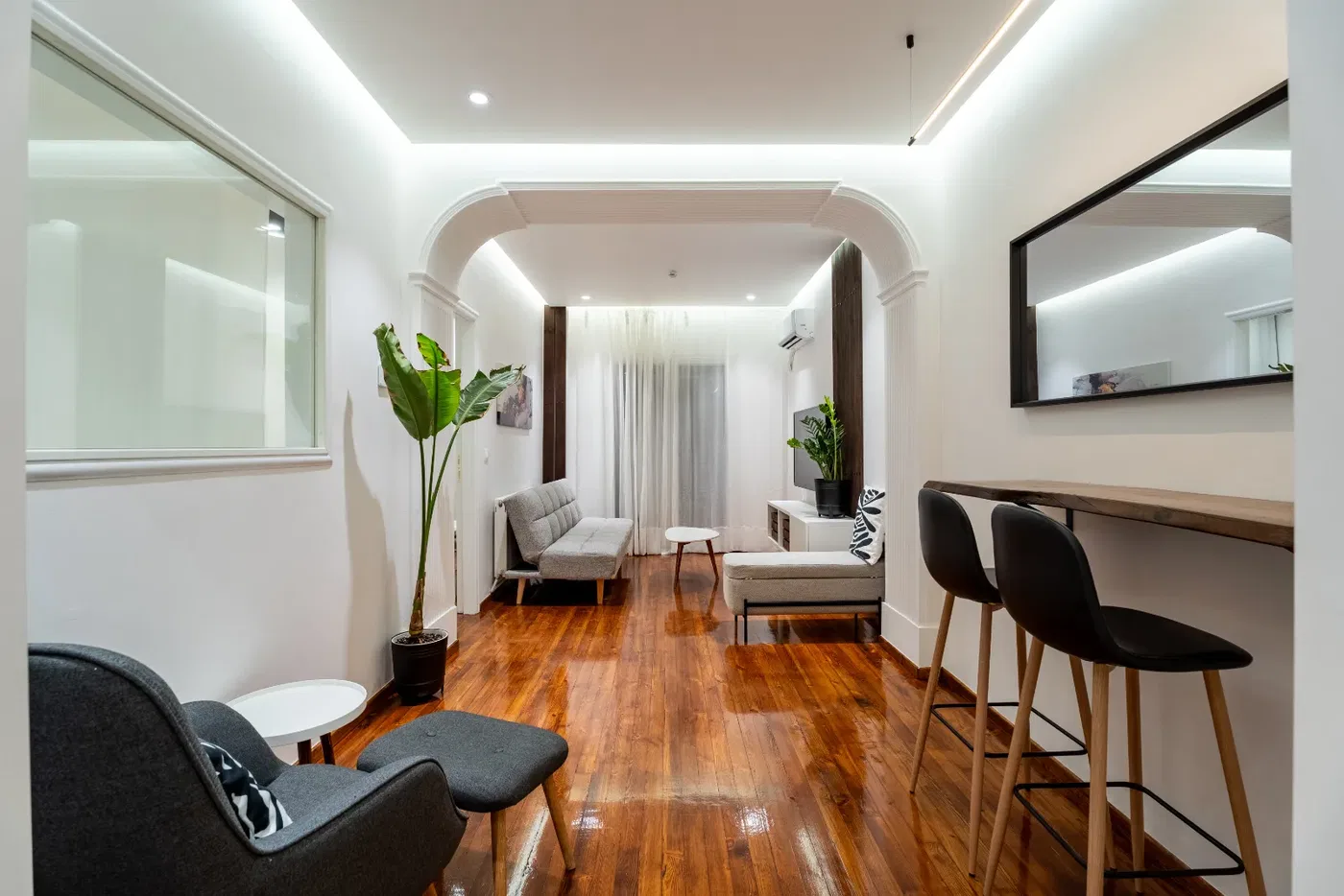 55 m² Renovated Two-Bedroom Apartment for Sale in Center Thessaloniki, Thessaloniki Center