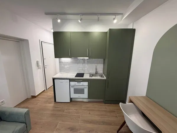 Renovated Two-Bedroom Apartment for Sale in Center of Thessaloniki, Thessaloniki — photo 3