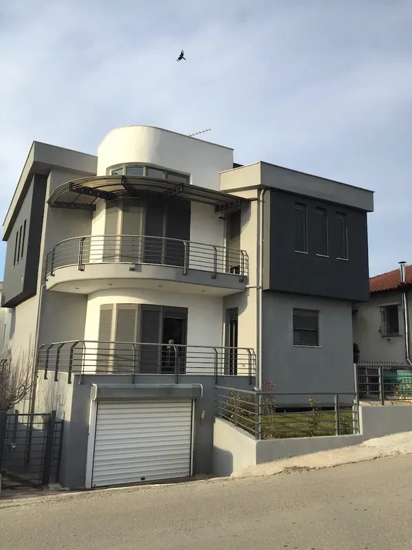 275 m² Villa with Four Bedrooms for Sale in Pilea Thessaloniki, Thessaloniki — photo 3