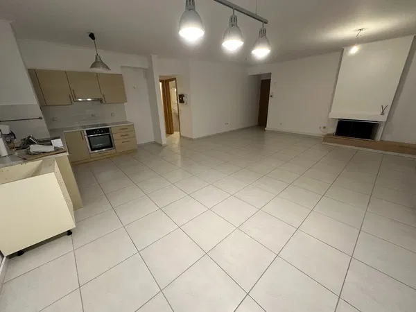 110 m² Apartment with Three Bedrooms for Sale in Neo Faliro, Piraeus — photo 3