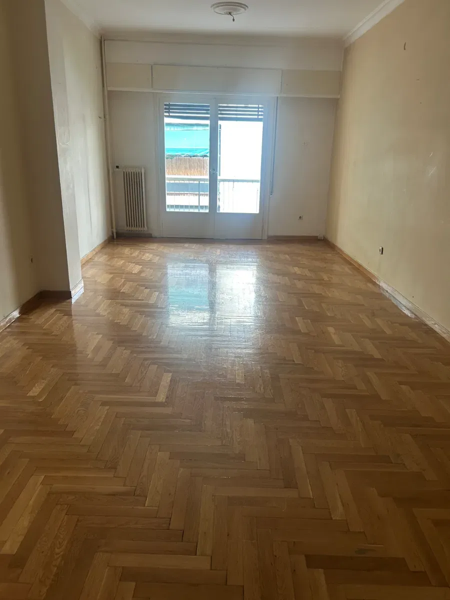 Two-Bedroom Apartment for Sale in Kypseli, Athens Center with Central heating