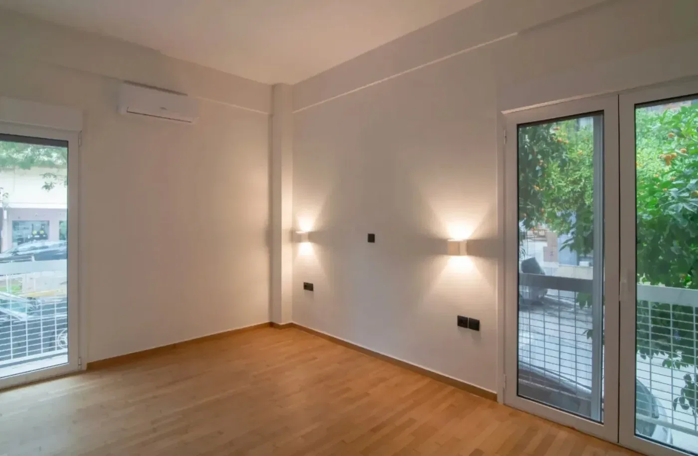 95 m² Apartment with Three Bedrooms for Sale in Piraeus