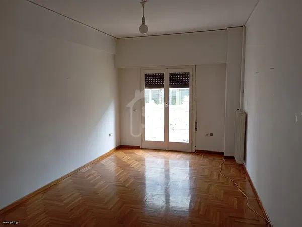 130 m² Four-Bedroom Apartment for Sale in Center Athens, Athens Center — photo 2
