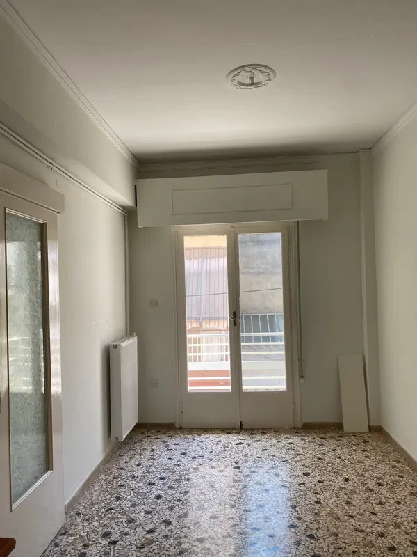 Two-Bedroom Apartment for Sale in Nikaia, Piraeus — photo 3