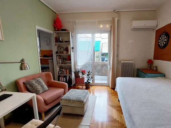 30 m² Renovated One-Bedroom Apartment for Sale in Ampelokipoi, Athens Center