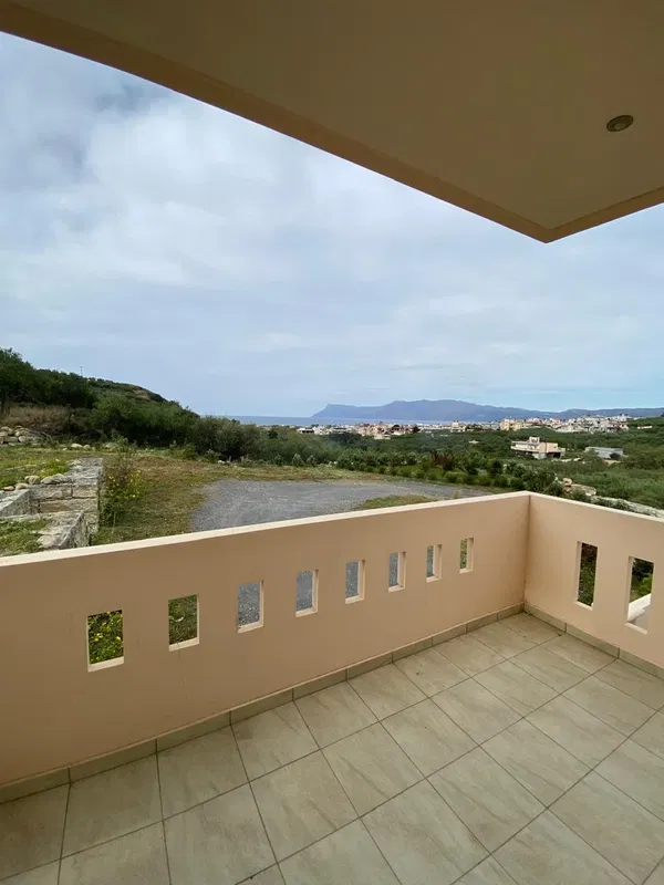 Sea View Three-Bedroom Villa for Rent in Kasteli Kissamos, Kissamos