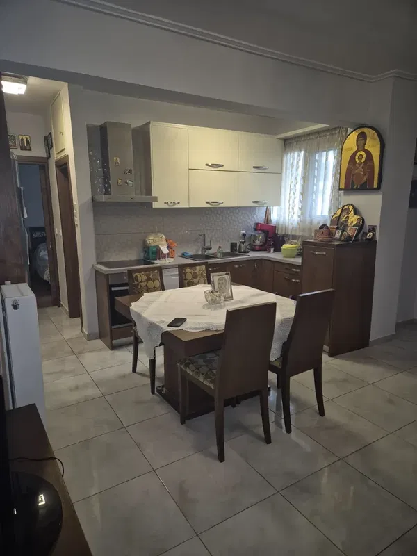 60 m² Renovated Two-Bedroom Apartment for Sale in Kallithea, Athens Southern suburbs — photo 2