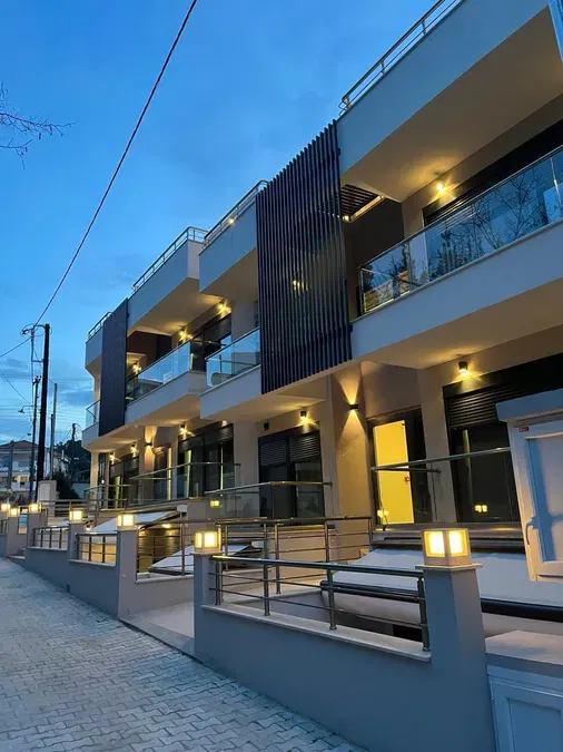 Modern Twelve-Bedroom Apartment for Sale in Halkidiki — photo 2