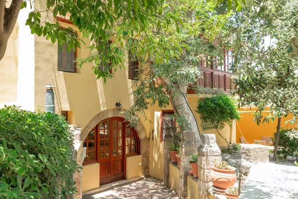 Renovated Five-Bedroom Villa for Sale in Rhodes, Dodecanese Islands — photo 3