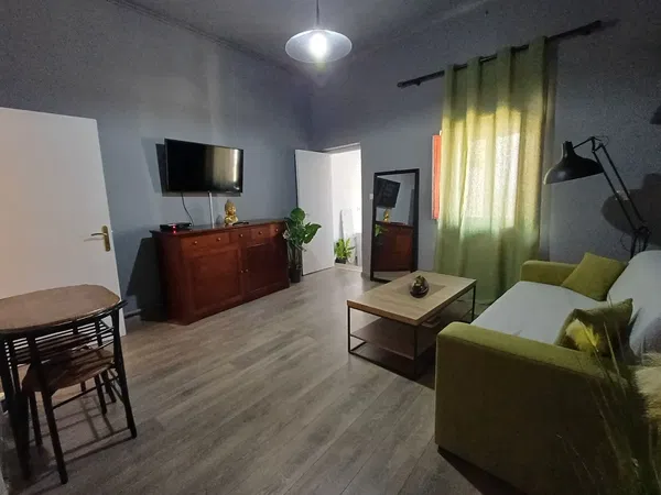 90 m² Renovated Two-Bedroom Apartment for Sale in Rhodes, Dodecanese Islands — photo 2