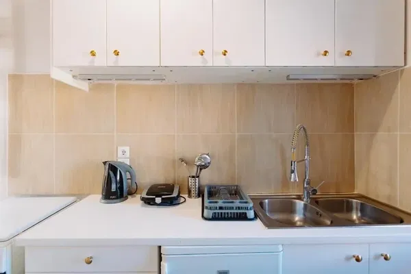 90 m² Renovated Two-Bedroom Apartment for Sale in Rhodes, Dodecanese Islands — photo 5