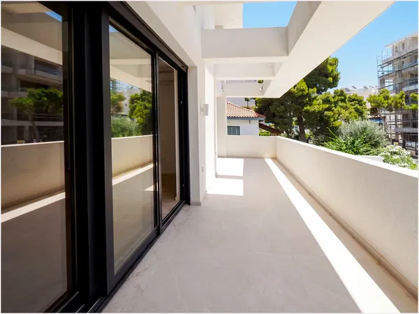 Three-Bedroom Apartment for Sale in Alimos, Athens Southern suburbs with Air conditioning — photo 2