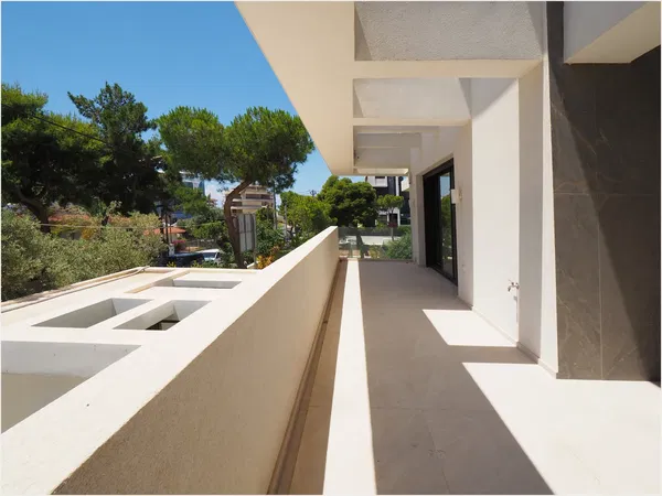 Three-Bedroom Apartment for Sale in Alimos, Athens Southern suburbs with Air conditioning
