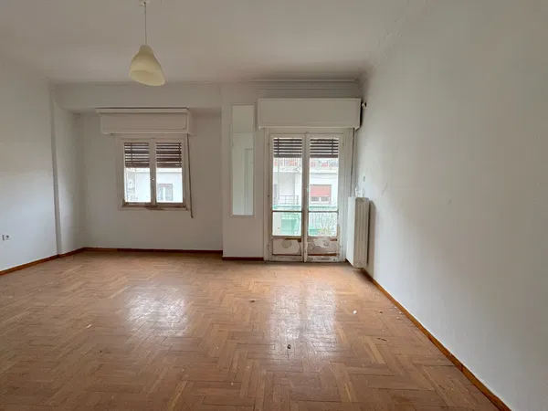 77 m² Apartment with Two Bedrooms for Sale in Kypseli, Athens Center — photo 2