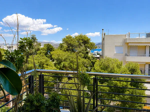 104 m² Sea-View Two-Bedroom Apartment for Sale in Vari - Varkiza, Athens Southern suburbs — photo 4