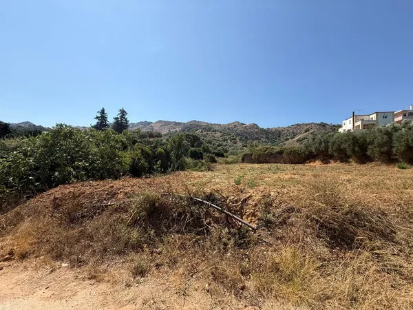 1,445 m² Plot for Sale in Varypetro, Chania — photo 3