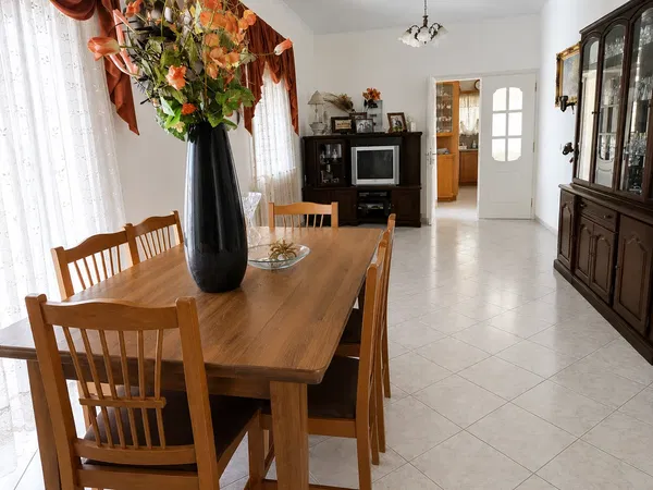 Three-Bedroom Apartment for Rent in Chania — photo 5