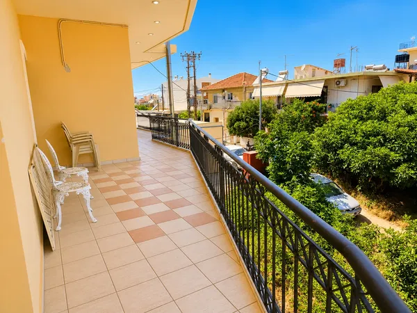 Three-Bedroom Apartment for Rent in Chania — photo 2