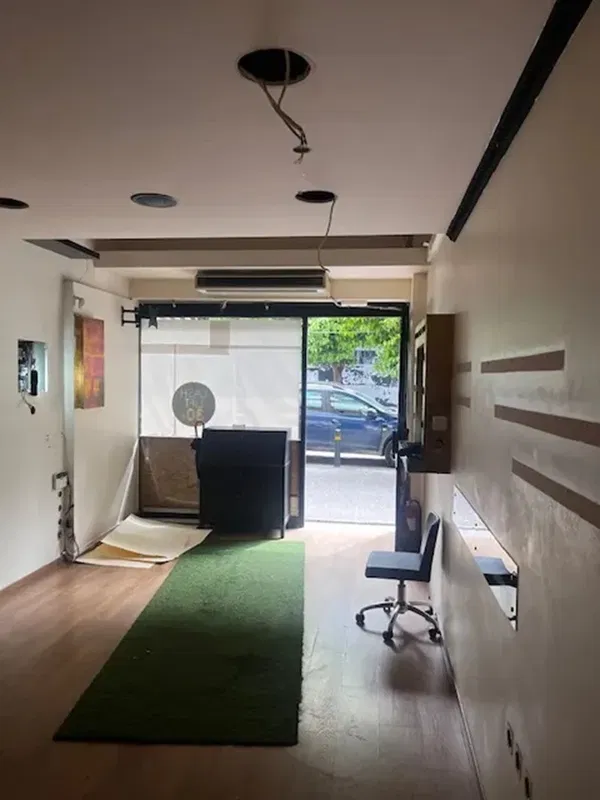 32 m² Commercial Space for Rent in Palaio Faliro, Athens Southern suburbs — photo 2