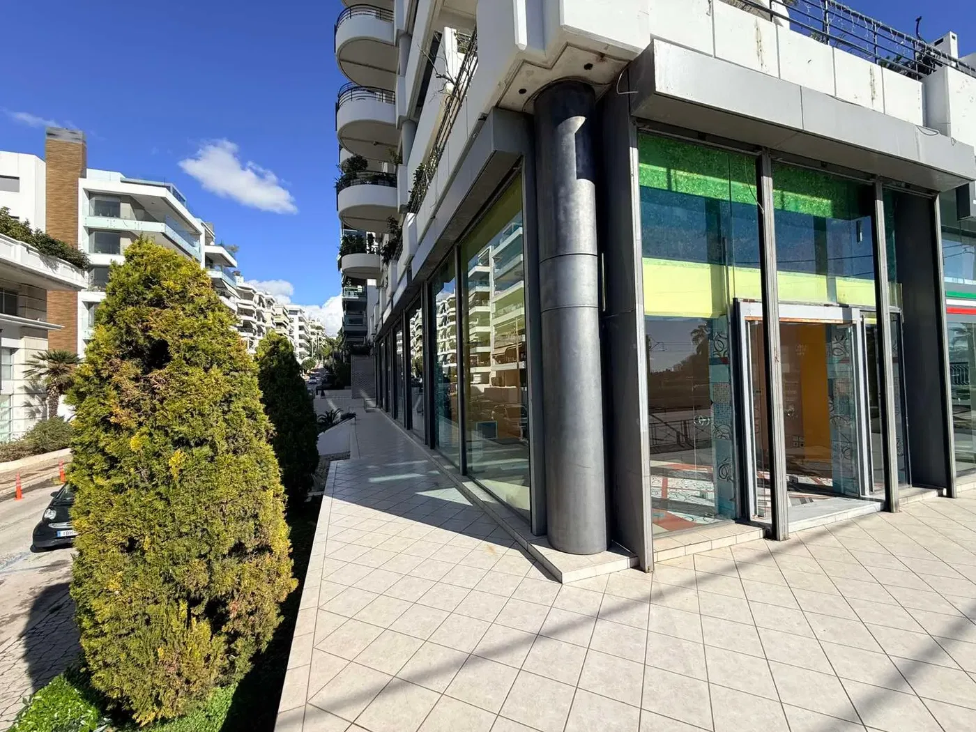 180 m² Commercial Space for Rent in Alimos, Athens Southern suburbs