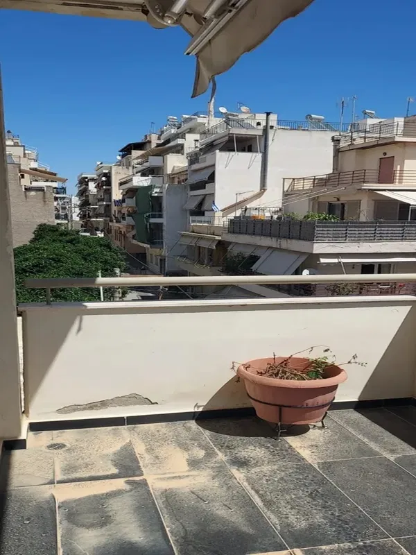 69 m² Apartment with Two Bedrooms for Sale in Piraeus — photo 3