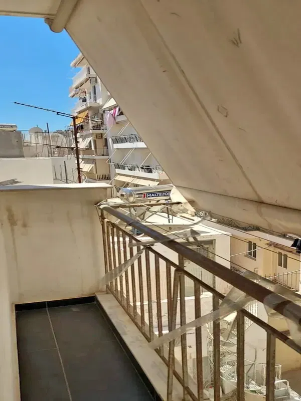 69 m² Apartment with Two Bedrooms for Sale in Piraeus — photo 2