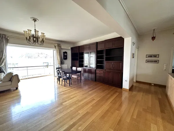Two-Bedroom Apartment for Sale in Neos Kosmos, Athens Center with Aluminium frames