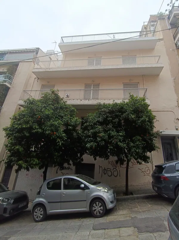126 m² Three-Bedroom Apartment for Sale in Kolonaki - Lycabettus, Athens Center — photo 2