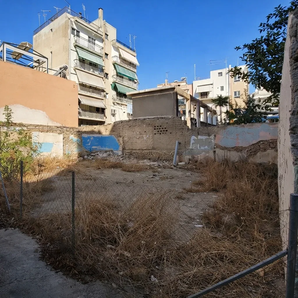 210 m² Land for Sale in Neos Kosmos, Athens Center