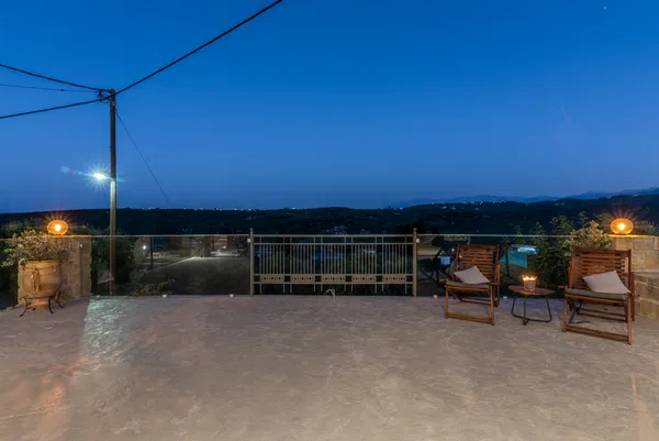 Modern Five-Bedroom Villa for Sale in Spilia, Platanias — photo 2