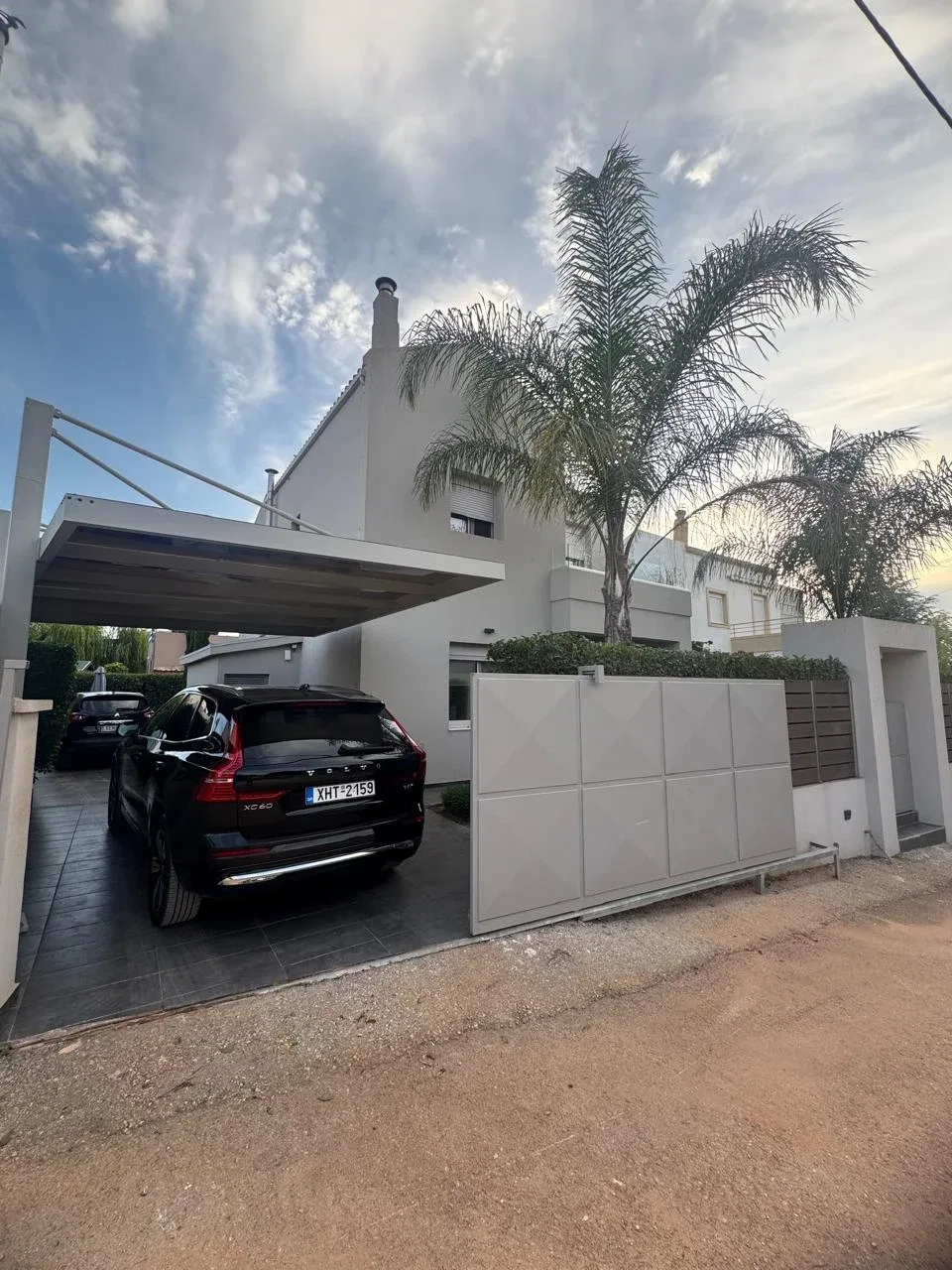 Three-Bedroom Villa for Rent in Pazinos, Akrotiri