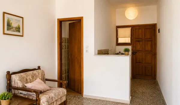 Building for Sale in Pilio, Volos — photo 4