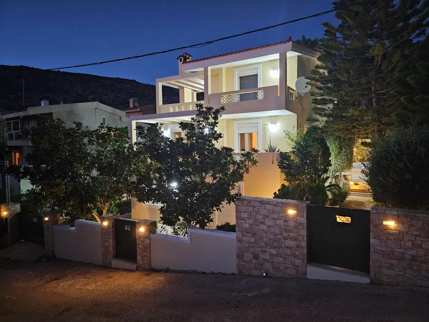 Three-Bedroom Apartment for Sale in Palaia Fokaia, Attica