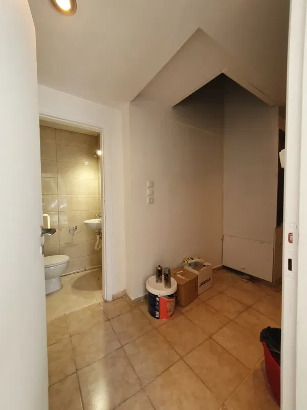 22 m² Commercial Space for Sale in Palaio Faliro, Athens Southern suburbs — photo 2
