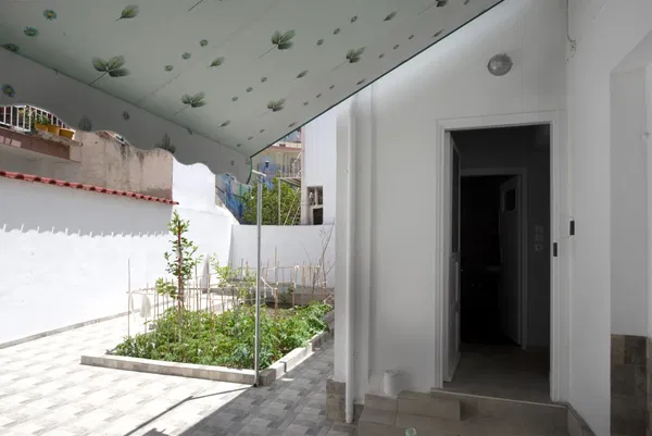 207 m² Building for Sale in Piraeus Kaminia, Piraeus — photo 2