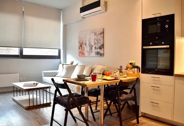 Renovated 52 m² Apartment with One Bedrooms for Sale in Center Athens, Athens Center — photo 4