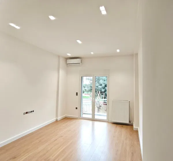 Two-Bedroom Renovated Apartment for Sale in Pagrati, Athens Center with Air conditioning — photo 2