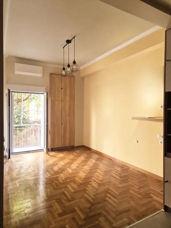 50 m² Renovated One-Bedroom Apartment for Sale in Kypseli, Athens Center