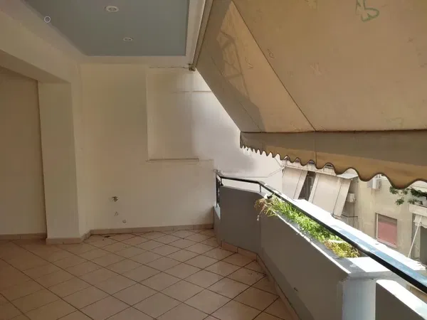 105 m² Renovated Three-Bedroom Apartment for Sale in Neos Kosmos, Athens Center — photo 4