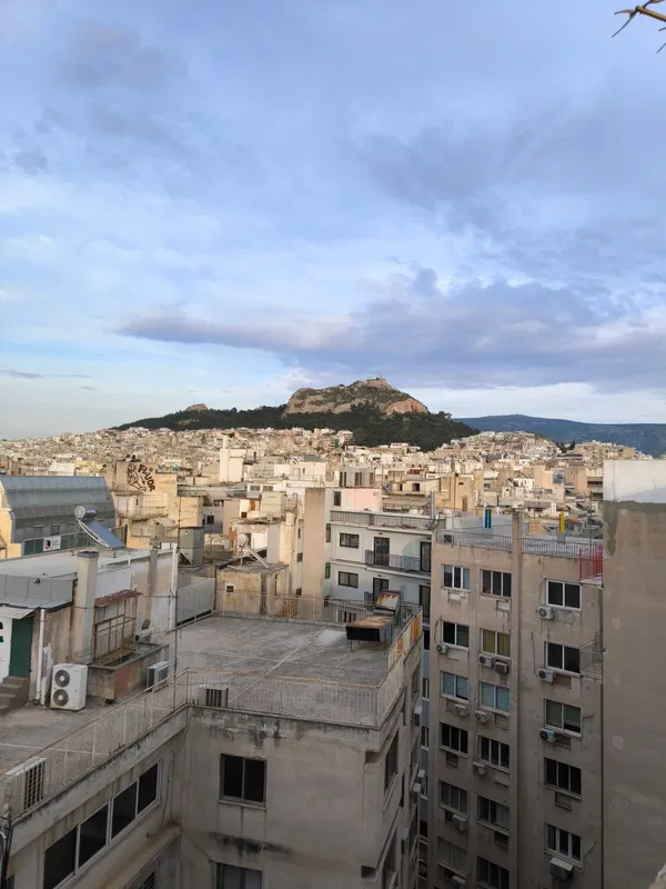 Renovated 23 m² Apartment with One Bedrooms for Sale in Exarchia - Neapoli, Athens Center — photo 2